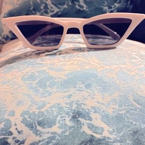 NEW WHITE RETRO SUNGLASSES